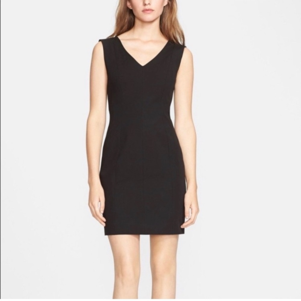 THEORY Molana Checklist v neck navy blue sleeveless sheath dress size 6